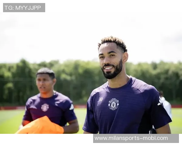 拉斐尔谈库尼亚状态不佳强调阿莫林及全队需共同提升