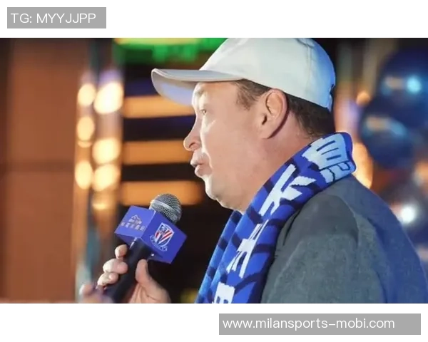 媒体人揭秘申花门将教练罗伯茨的辉煌履历曾任阿森纳米兰教练并在华夏执教 媒体人揭秘申花门将教练罗伯茨的辉煌履历曾任阿森纳米兰教练并在华夏执教